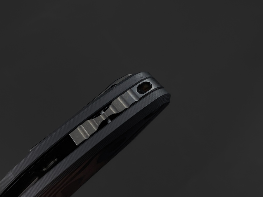 Складной нож Uro Tmax