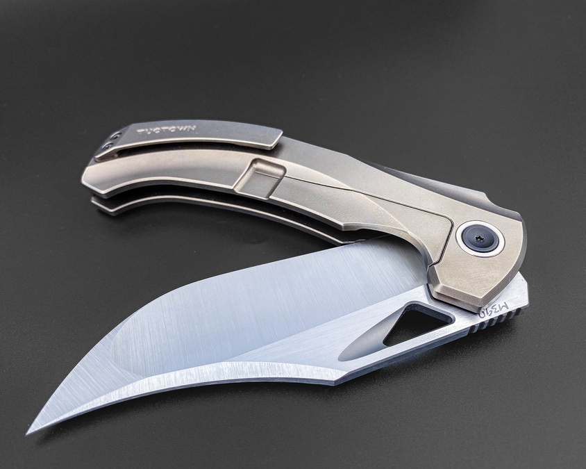 Складной нож Bicornis Tmax