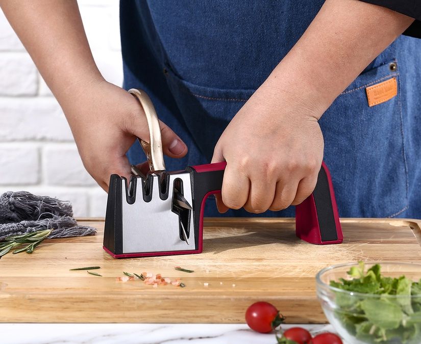 Ножеточка с разъемом для заточки ножниц S401-R, цвет красный