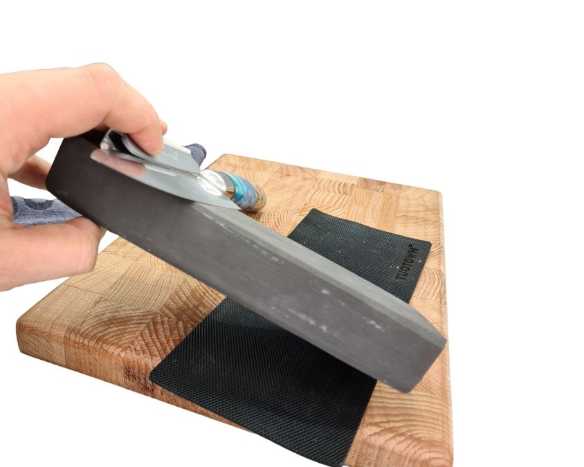 Натуральный водный камень на 10000#