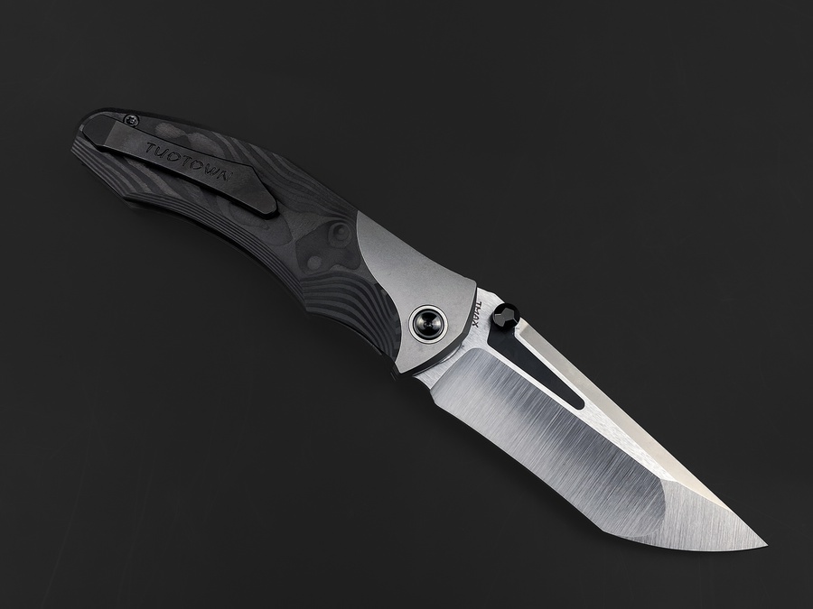 Складной нож Uro Tmax