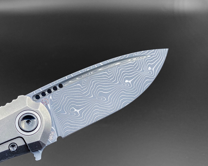 Складной нож Stinger Damascus VG-10