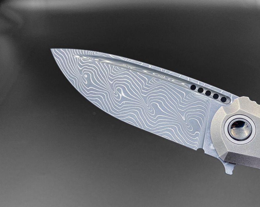 Складной нож Stinger Damascus VG-10