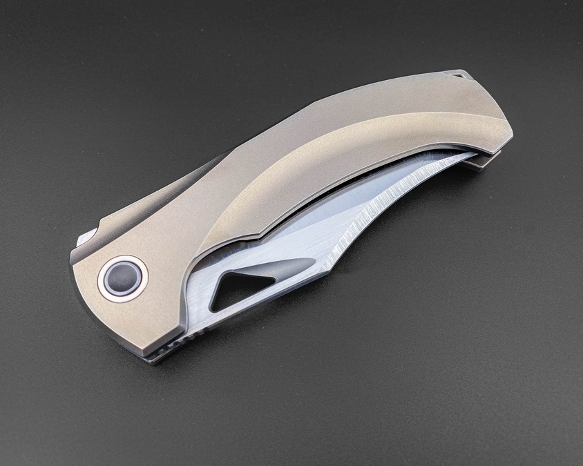 Складной нож Bicornis Tmax