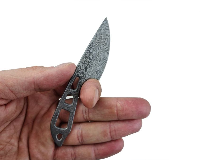 140305G Нож туристический маленький